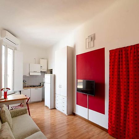 Hbhall Navigli 21 Милано Екстериор снимка