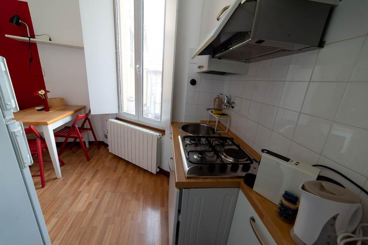 Hbhall Navigli 21 Милано Екстериор снимка