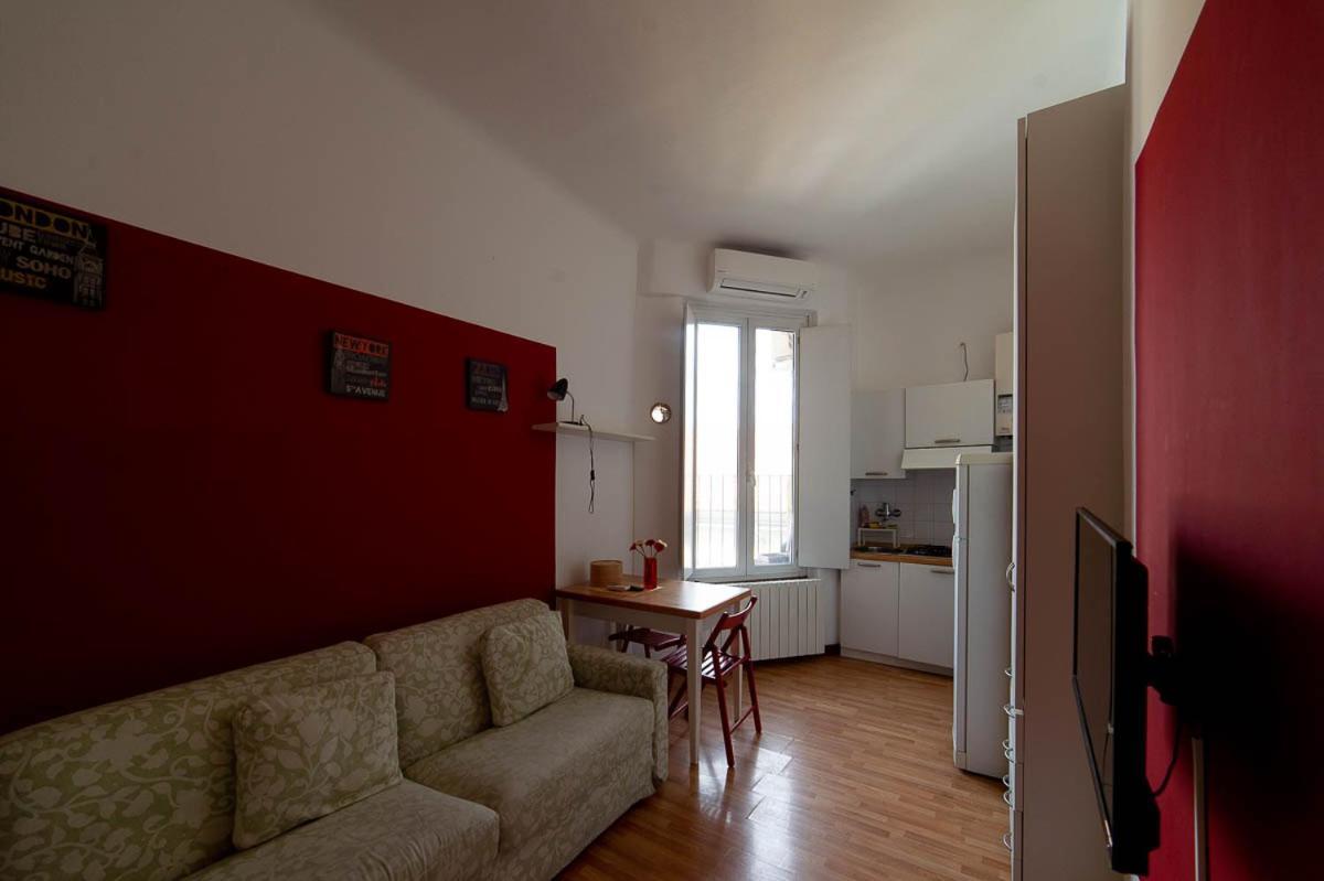 Hbhall Navigli 21 Милано Екстериор снимка